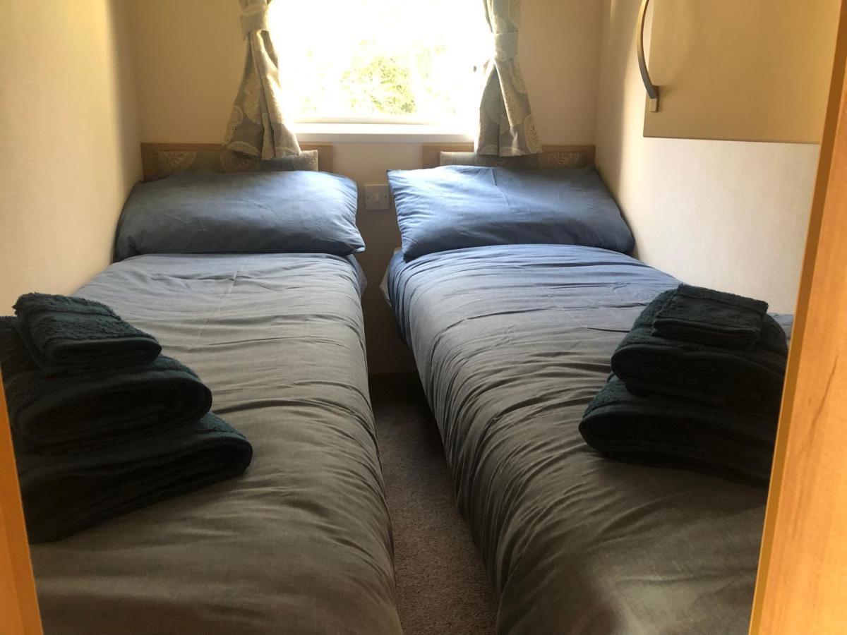 Classy Caravan With Ample Space Bembridge Exterior photo