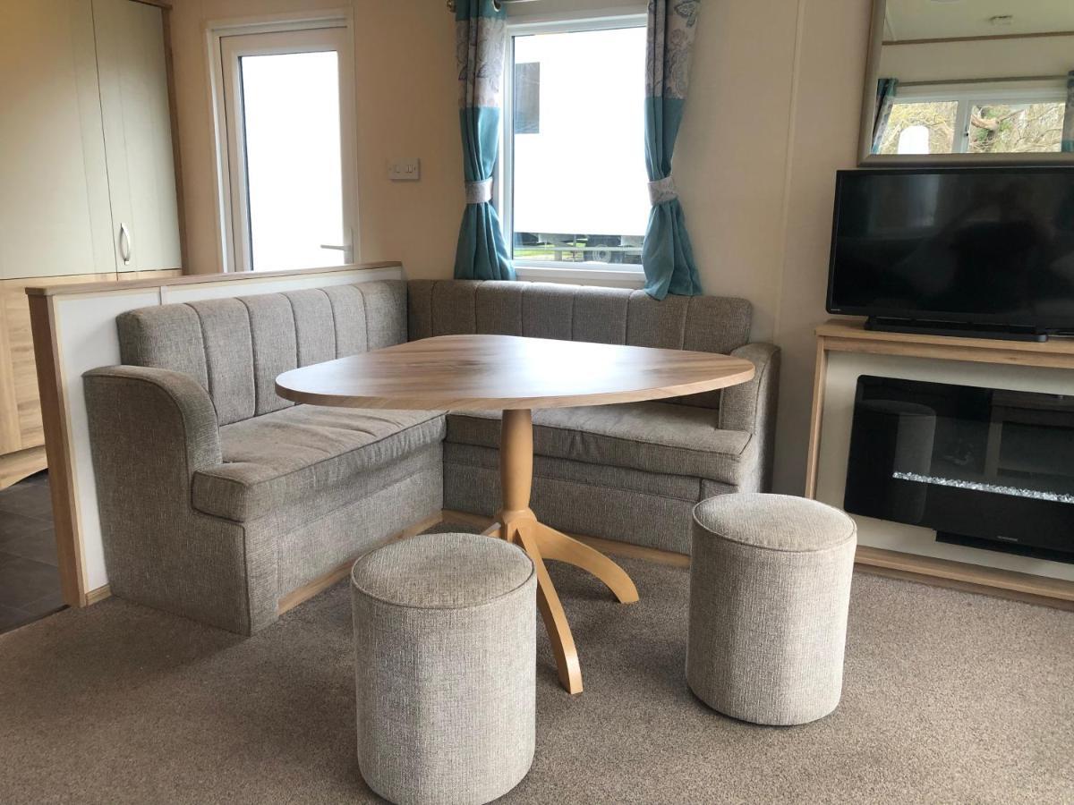 Classy Caravan With Ample Space Bembridge Exterior photo